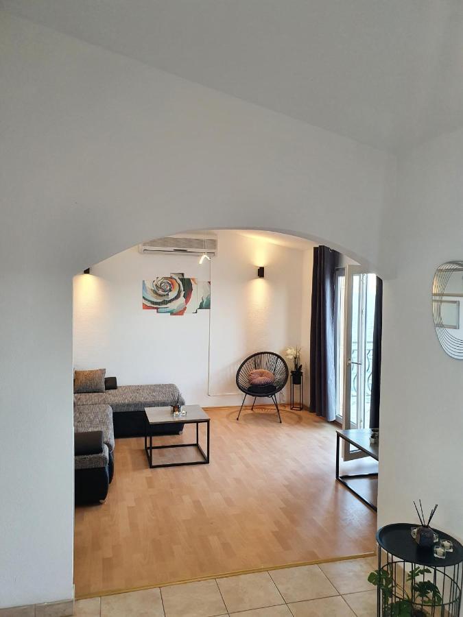 Apartment Zadoda Omis Exterior photo
