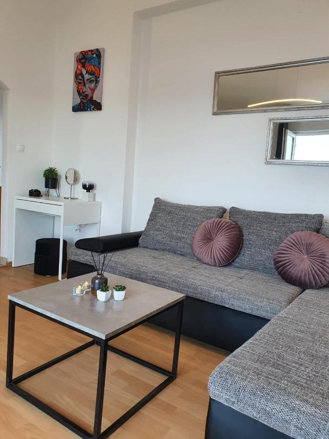 Apartment Zadoda Omis Exterior photo