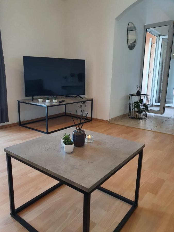 Apartment Zadoda Omis Exterior photo