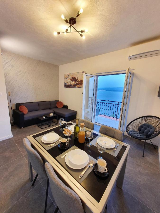 Apartment Zadoda Omis Exterior photo
