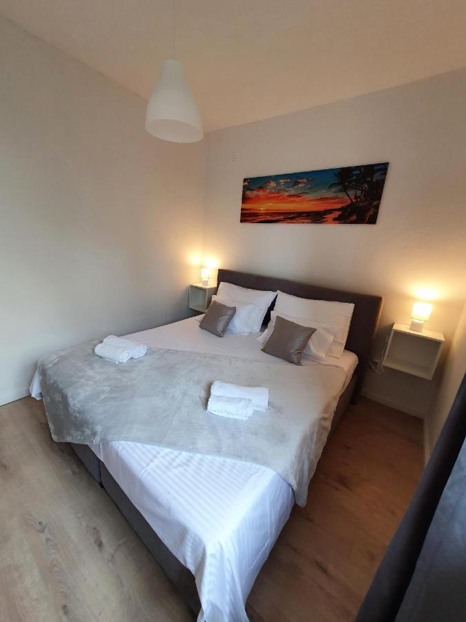 Apartment Zadoda Omis Exterior photo