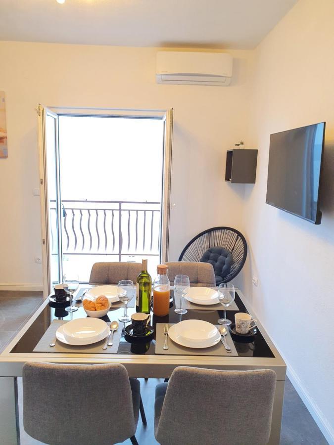 Apartment Zadoda Omis Exterior photo