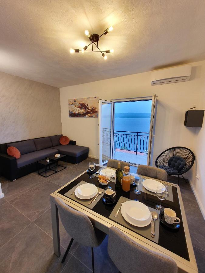 Apartment Zadoda Omis Exterior photo